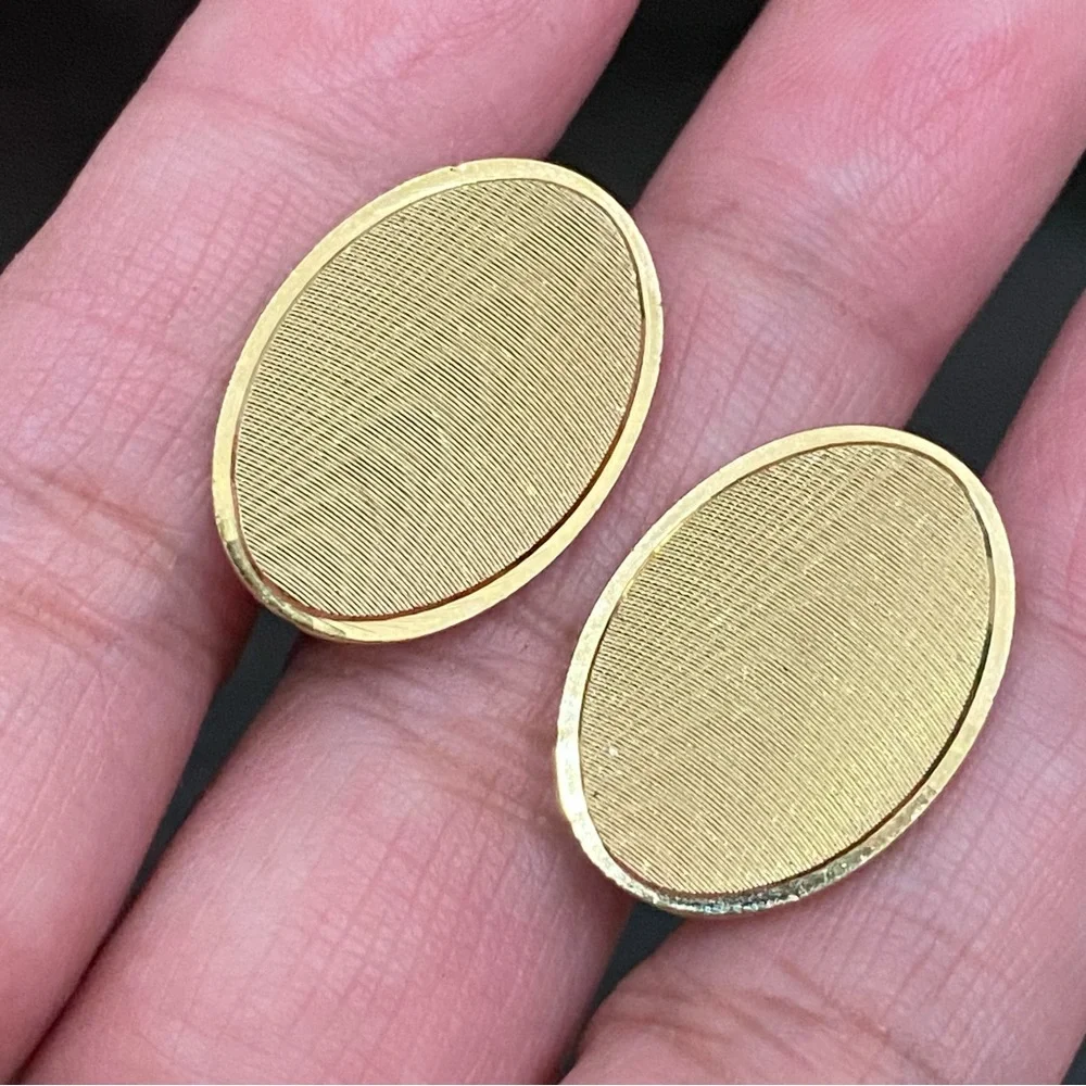 Vintage Unsigned Brushed Gold-tone Oval Cufflinks
